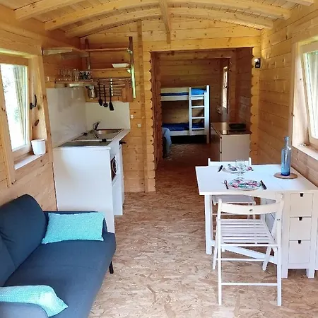 Chalet Roulotte Toute Equipee